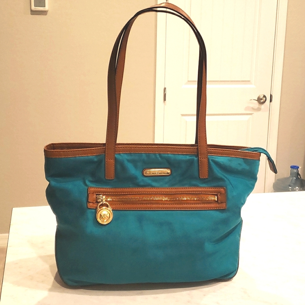 Michael Kors Kempton Nylon Bag Green/Brown 13"W × 10"H